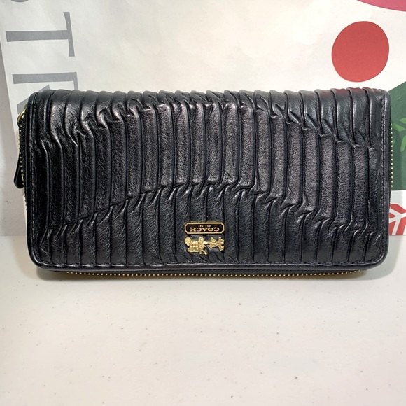 Coach Pleated Leather Wallet - Picture 1 of 7
